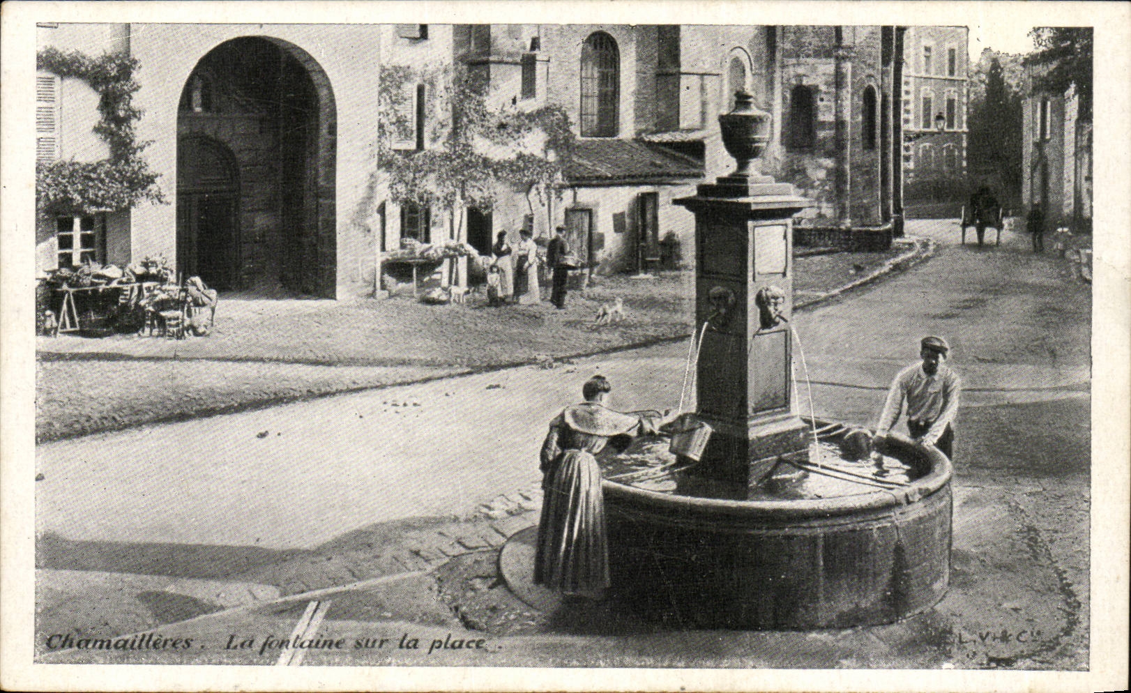 Charmaillères — La fontaine sur la place — L. Vilk-Cu