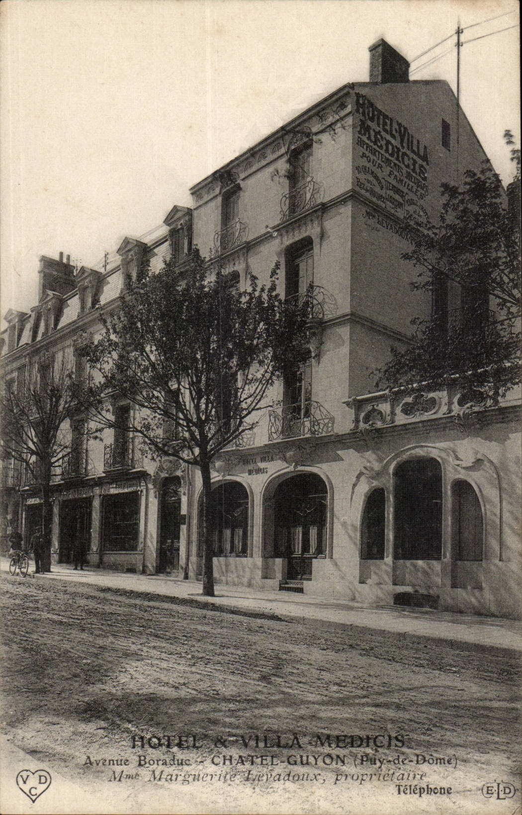 Puy De Dome - Chatelguyon - Hotel et Villa a Medicis - Avenue Boraduc - Marguerite Levadoux - CPA
