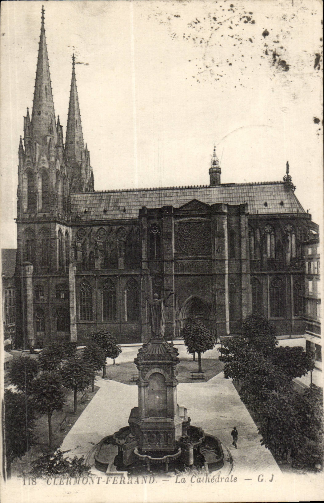 Puy de Dome - Clermont-Ferrand - la Cathedrale - CPA 