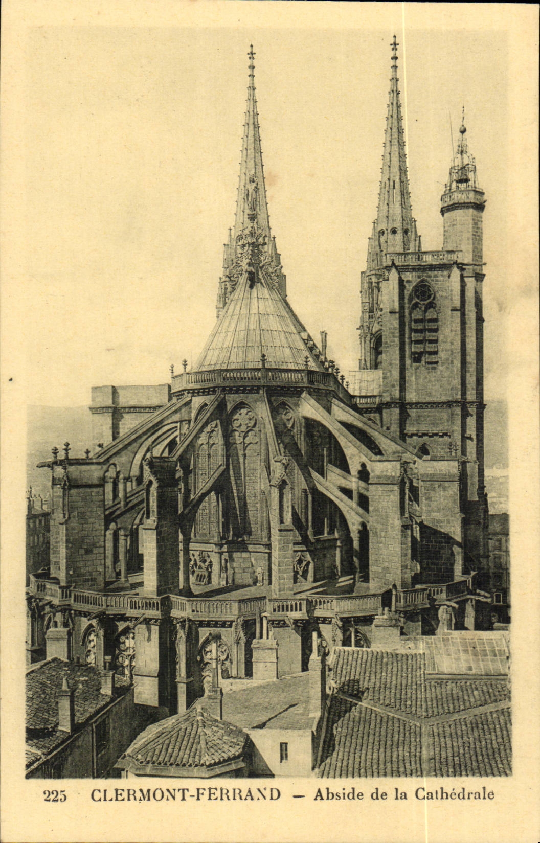 Clermont-Ferrand — Abside de la Cathédrale — Éditeur inconnu, n° 225