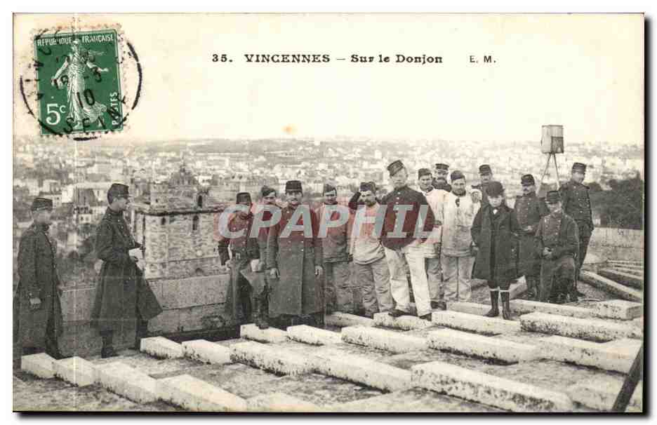 Vincennes — Sur le Donjon — E. M.
