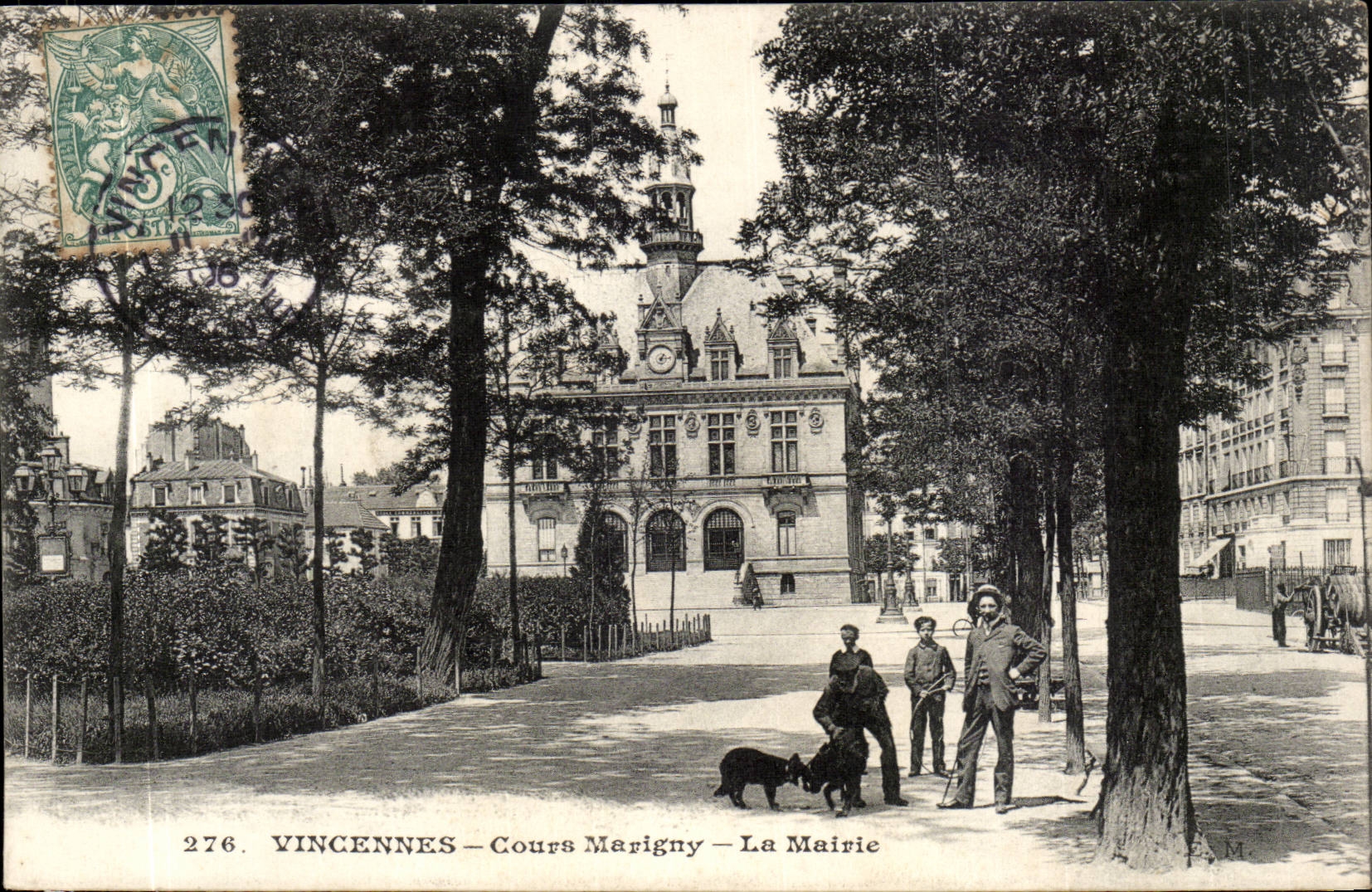 Vincennes — Cours Marigny — La Mairie