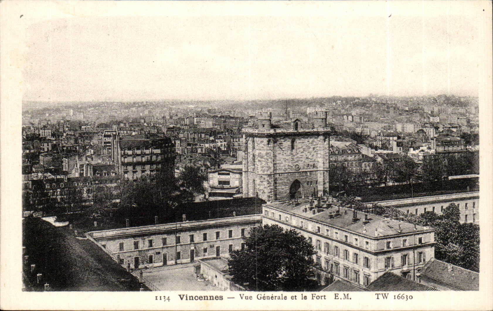 Vincennes- Vue Generale et le Fort-CPA
