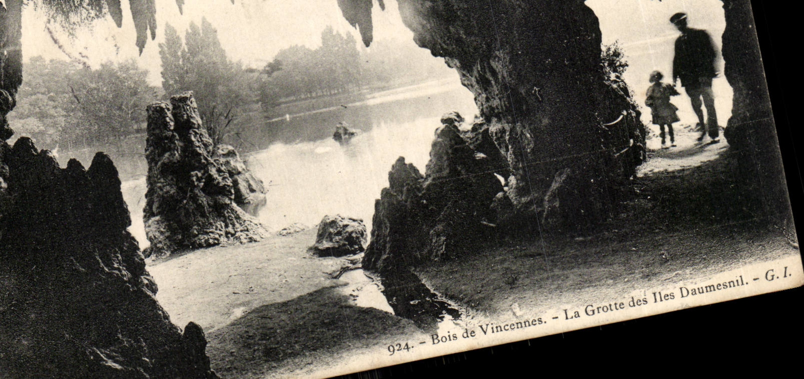 Paris (12) Bois de Vincennes- La Grotte des Iles Daumesnil -CPA