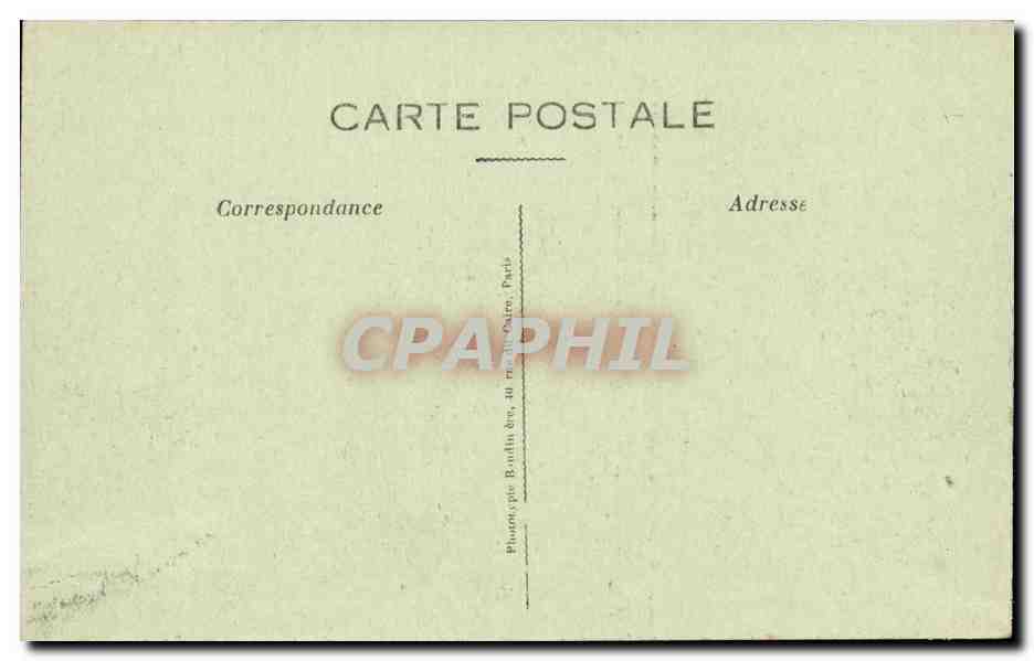 Coucy-le-Château — Place Bigourdal en ruines en 1917 — Phototypie Boudin, Paris — Reverso