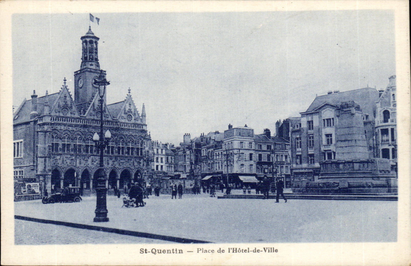 Saint Quentin - Place de l'Hotel de Ville - CPA 
