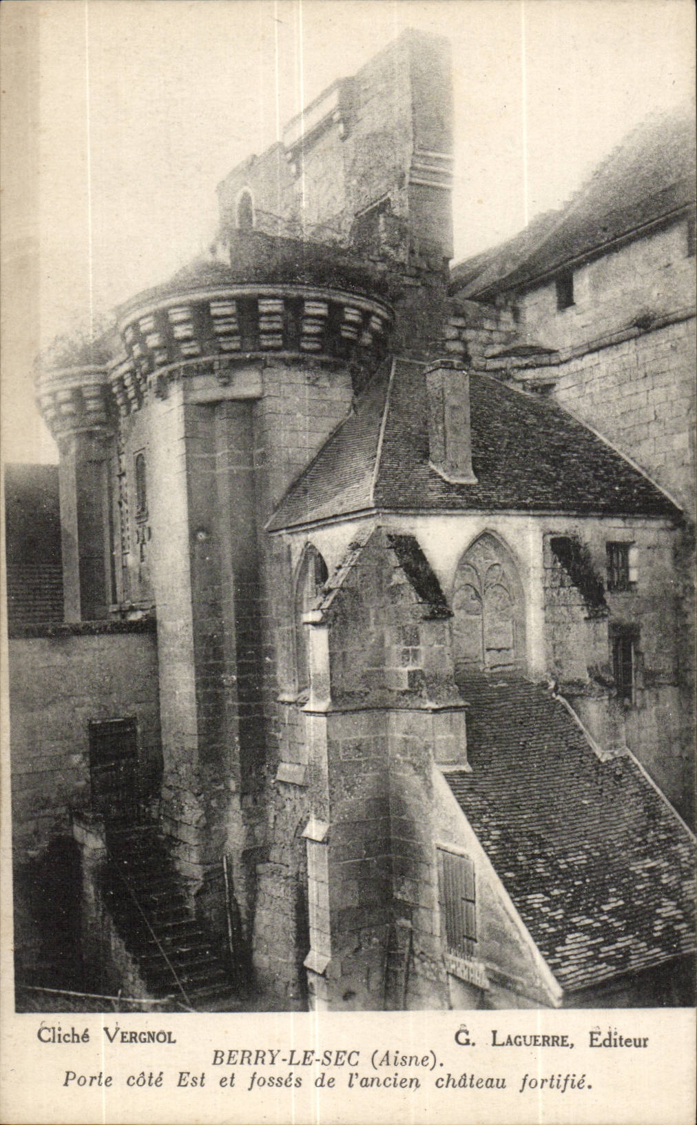 Berry Le Sec - Porte Cote est de L'ancien Chateau fortifie - CPA 