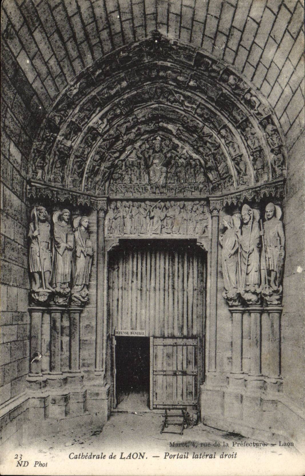 Laon - La Cathedrale - Portail lateral droit - CPA 