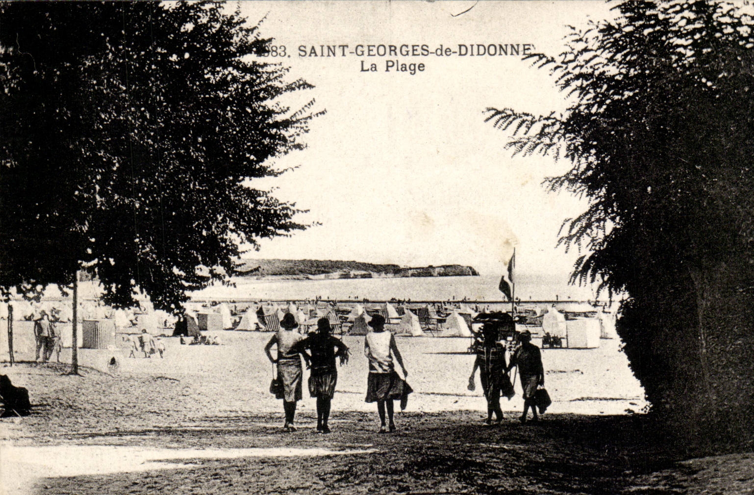 St Georges de Didonne CPA La plage