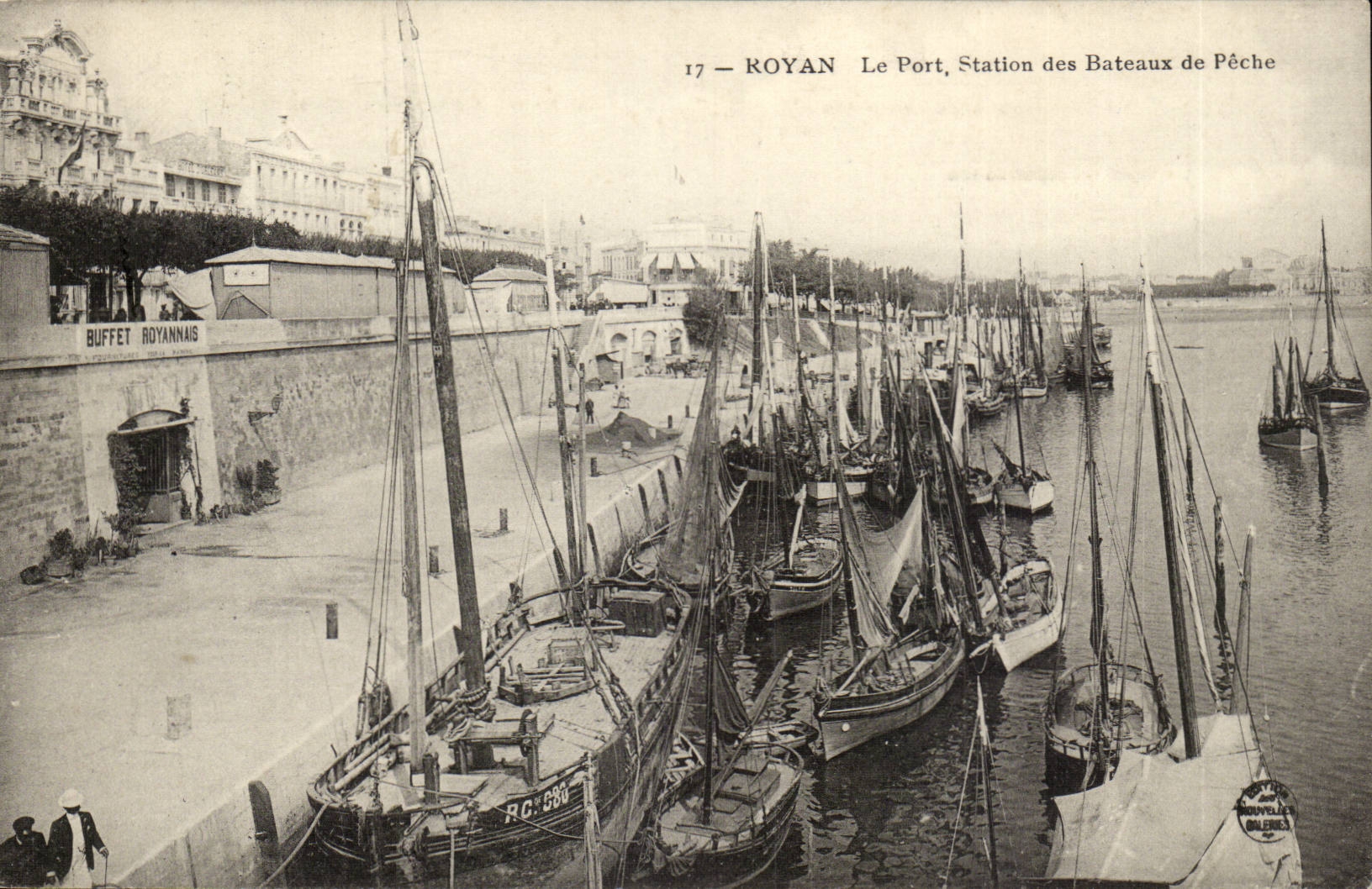 Royan — Le Port, Fishing Boat Station — Publisher: Nouvelles Galeries