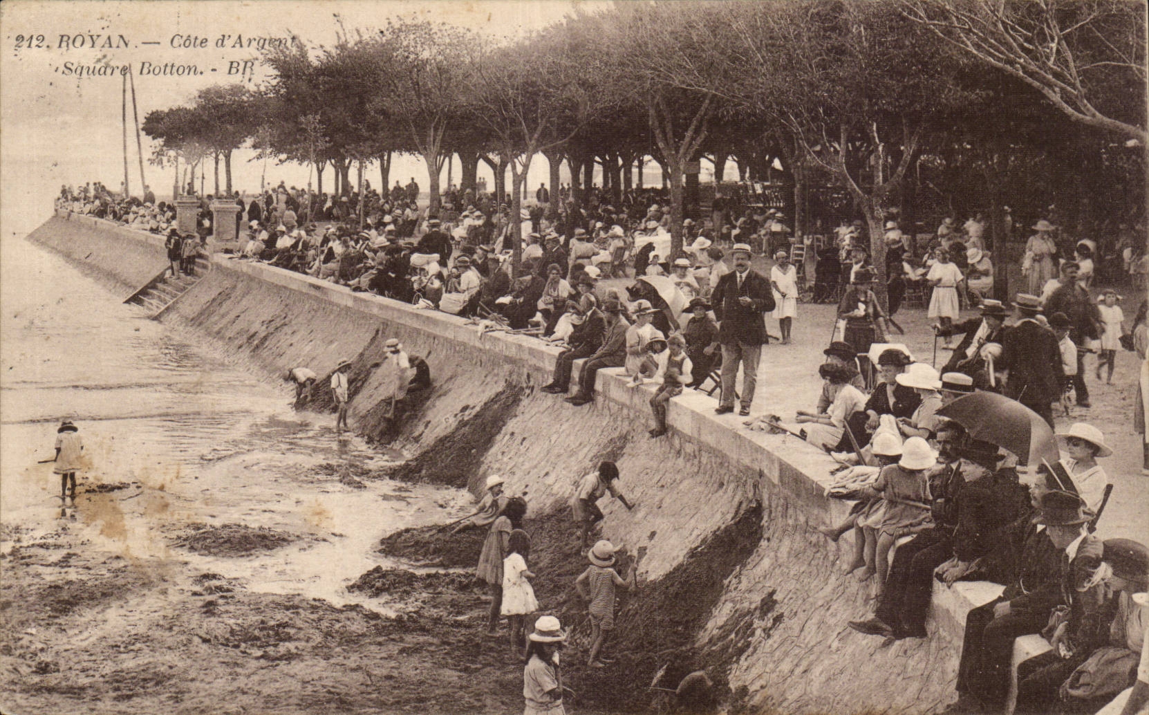 Royan — Côte d'Argent, Square Bottton — Bloc Frères, n°242
