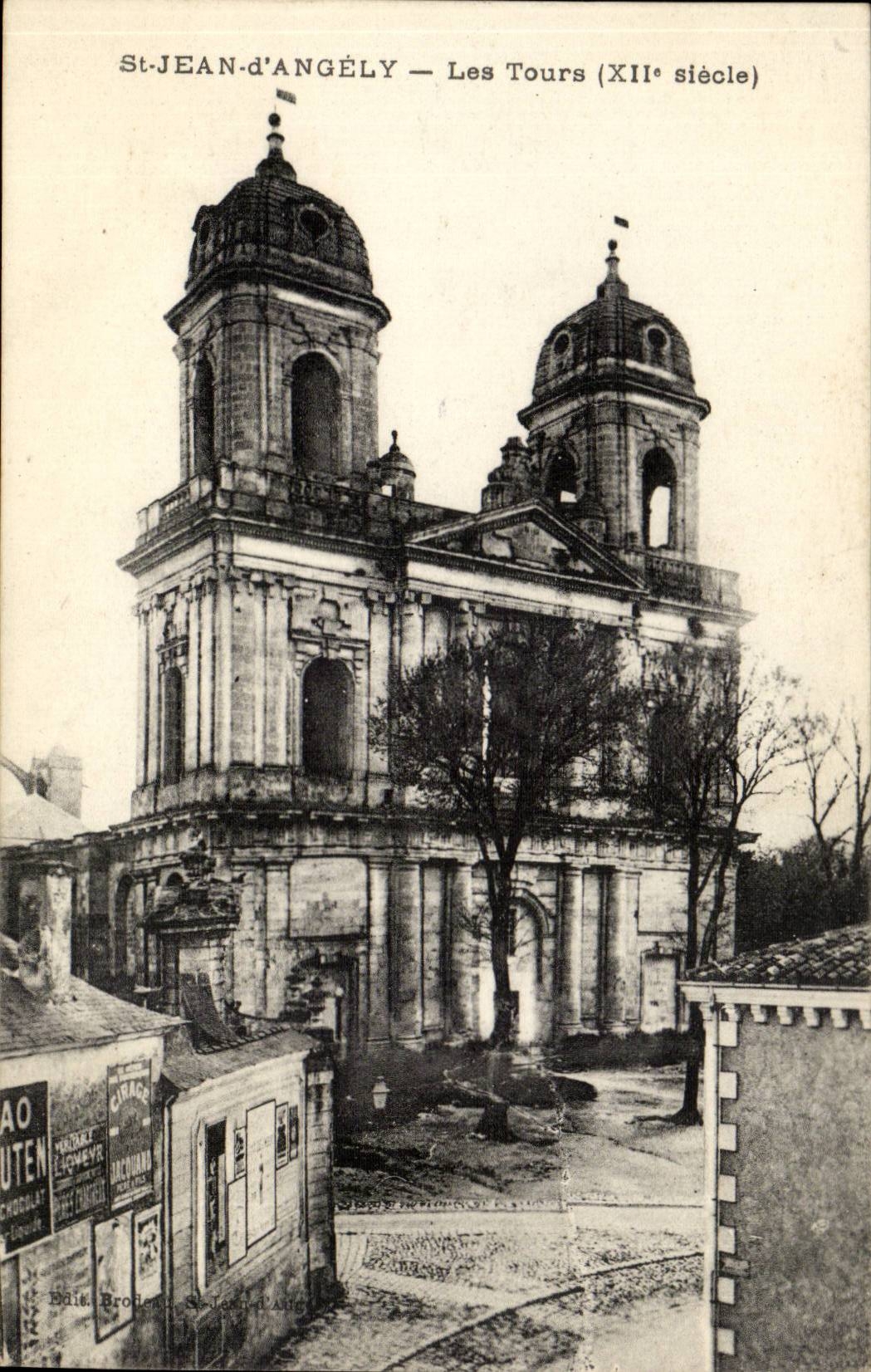 Saint Jean d'Angely CPA Les tours (12eme)