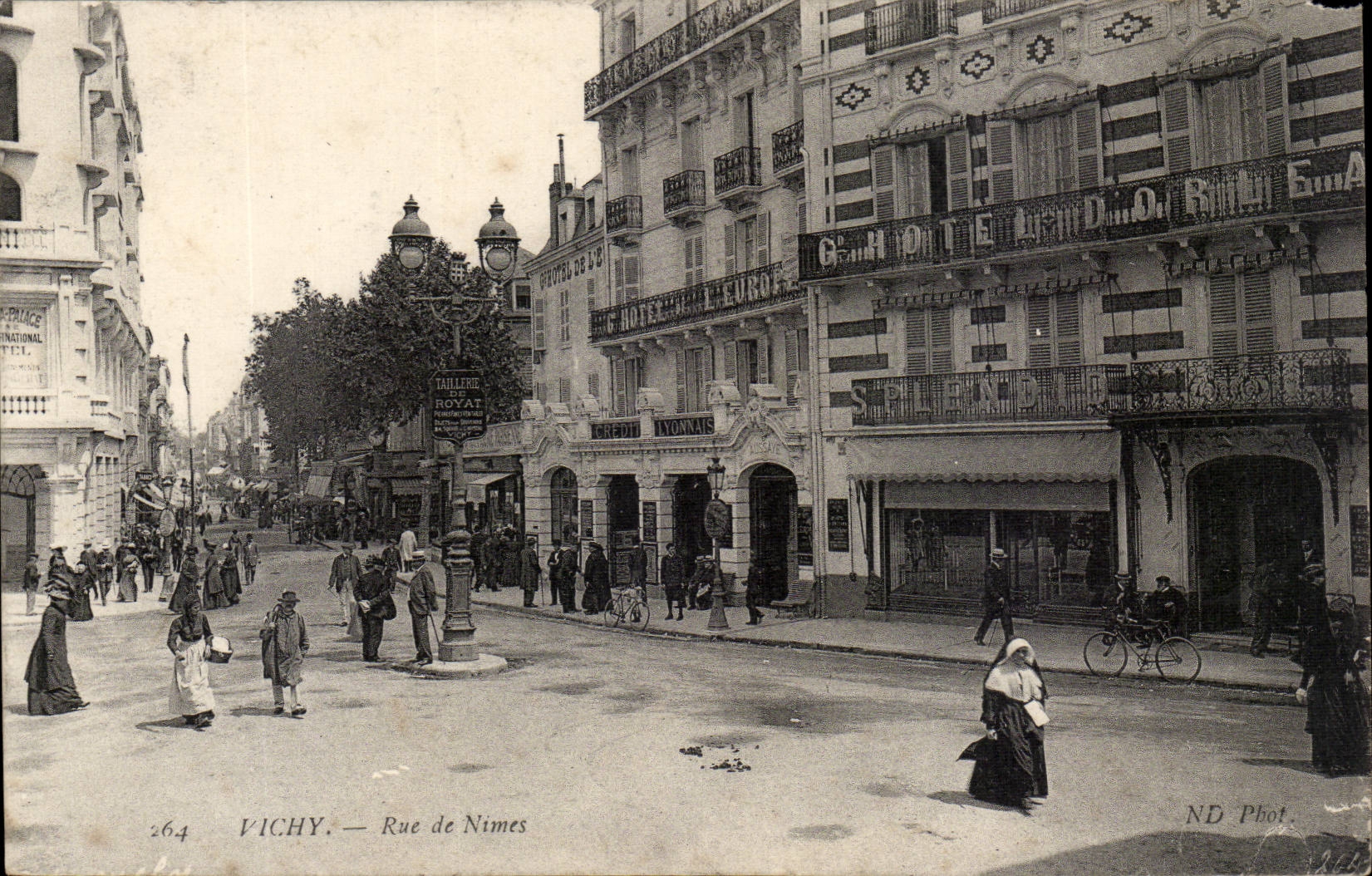 Vichy — Rue de Nîmes — ND Phot.