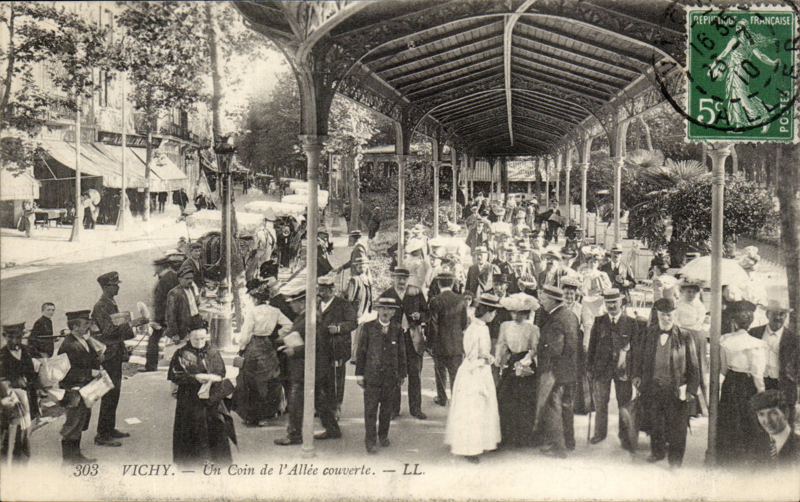 Vichy — Un Coin de l'Allée couverte — LL. n°303