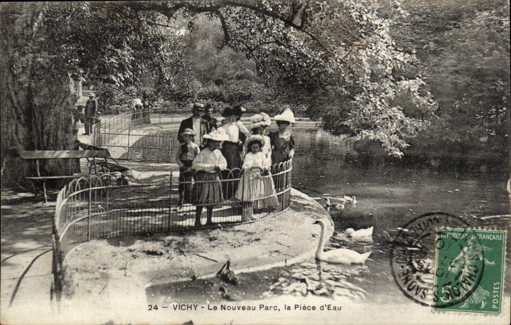 Vichy — Le Nouveau Parc, la Pièce d'Eau — éditeur S.A. Vichy