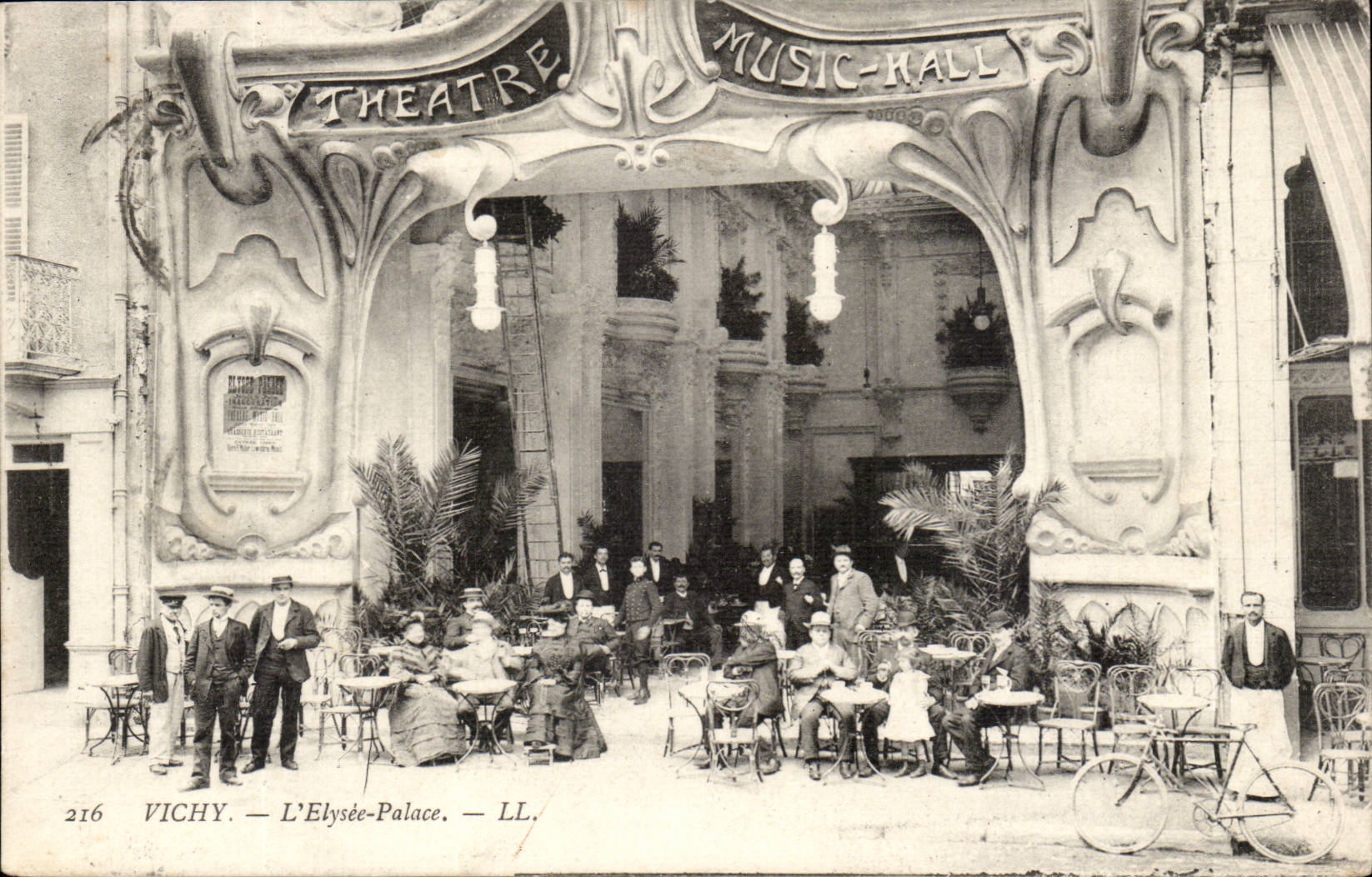 Vichy — L'Elysée-Palace — LL. — n°216