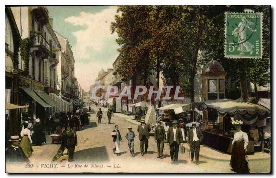 Vichy — La Rue de Nîmes — LL. — Éditeur LL, n° 339 - Recto