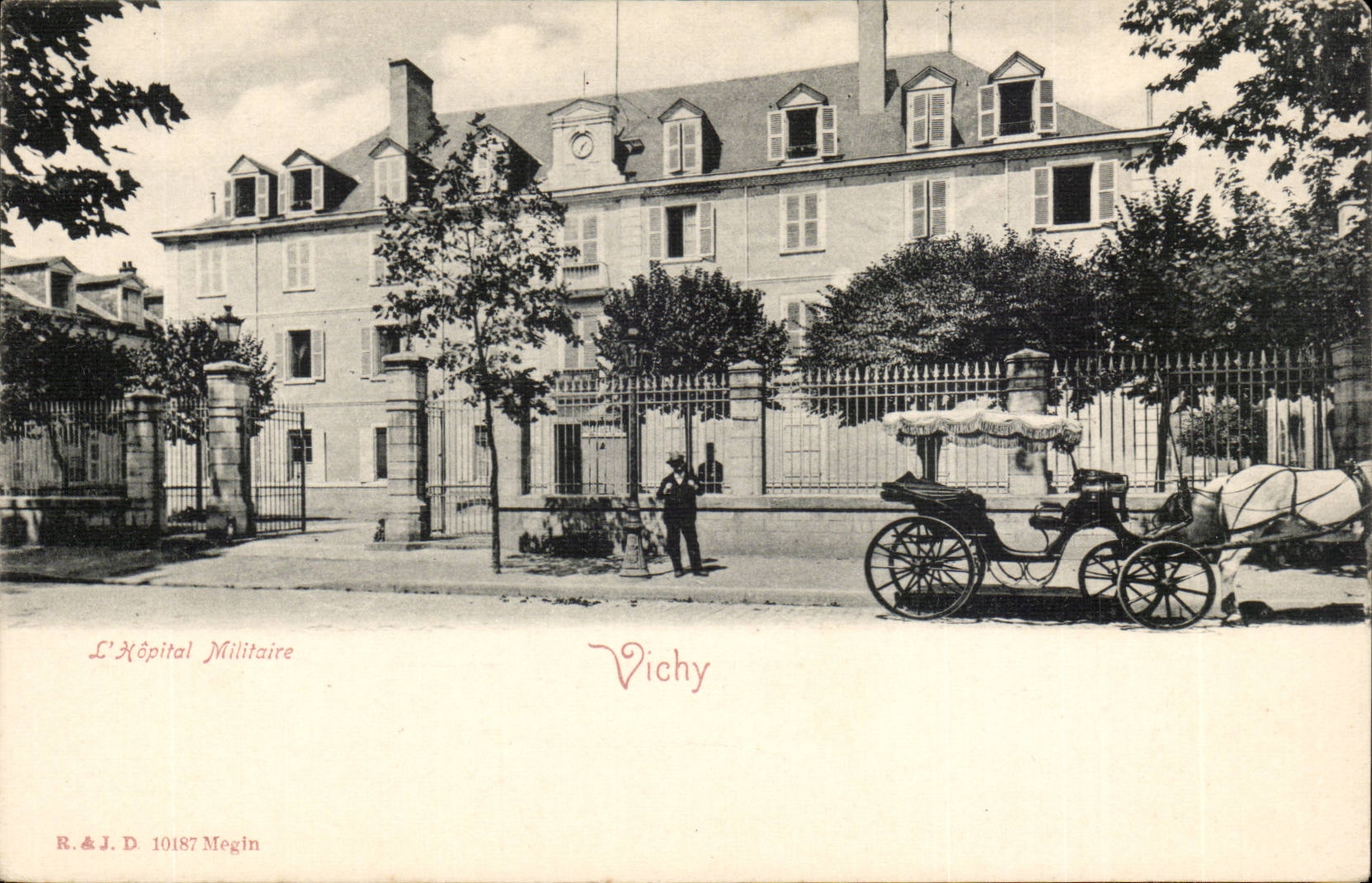 Vichy CPA L'hopital miltiaire (militaria)