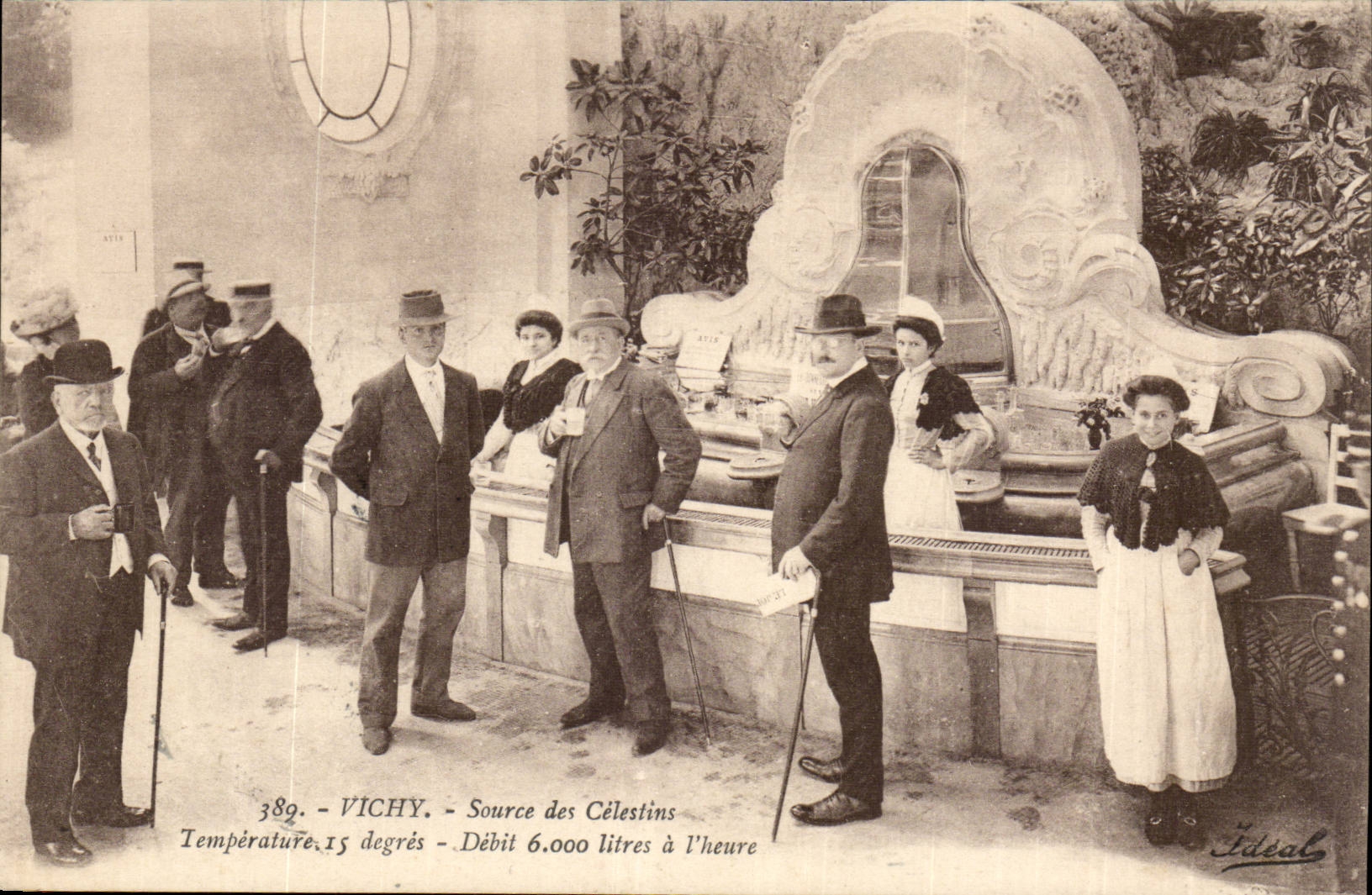 Vichy - Source des Célestins — éditeur Idéal, n° 389