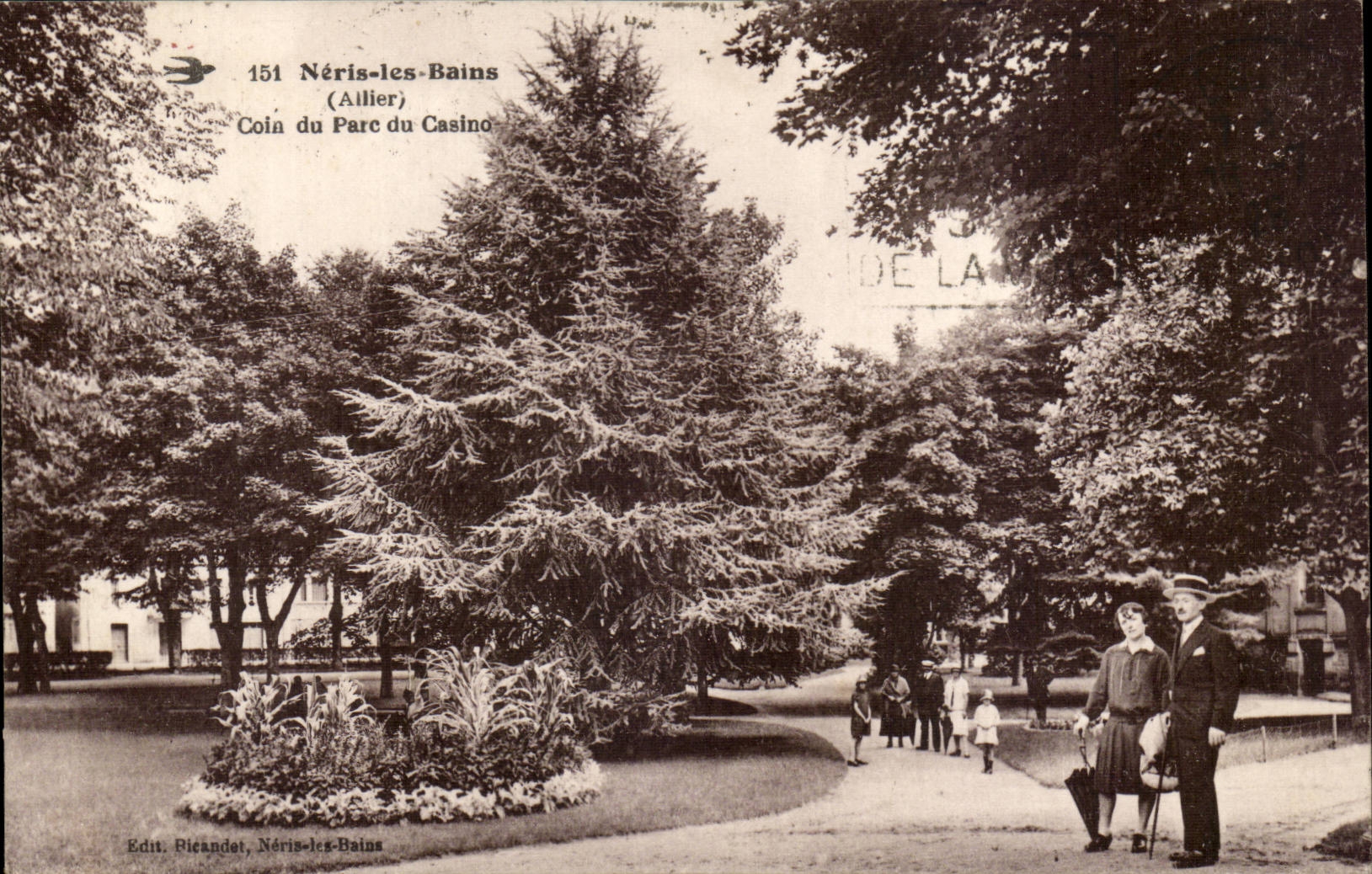 Neris les Bains CPA Coin du parc du casino
