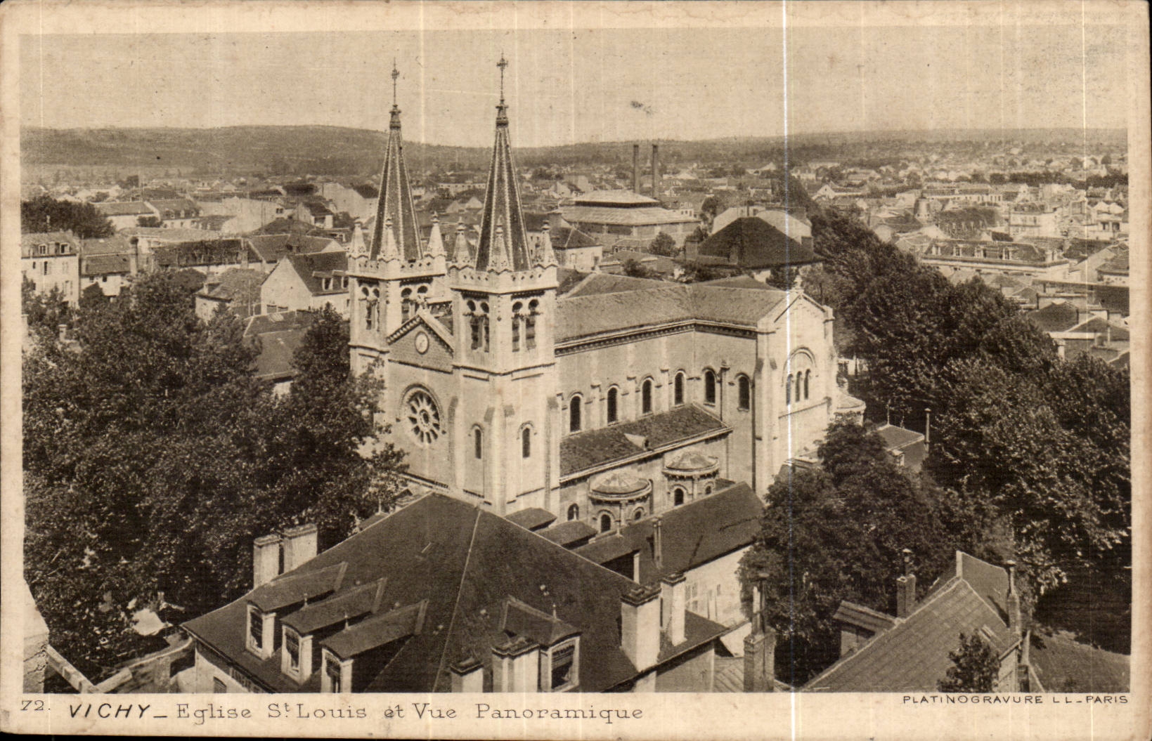 Vichy CPA Eglise St Louis et vue panoramique