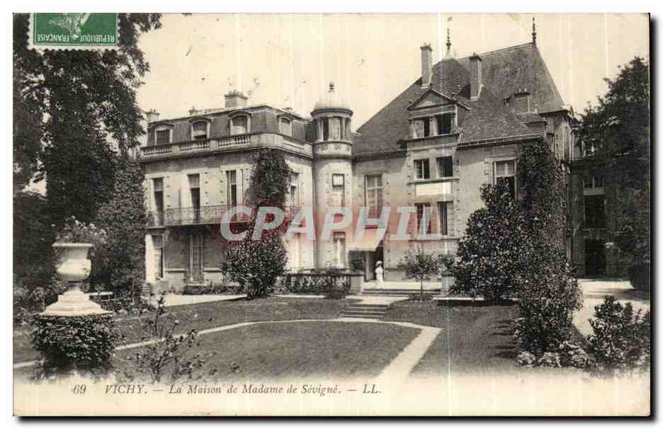 Vichy CPA La maison de MAdame de Sevigne