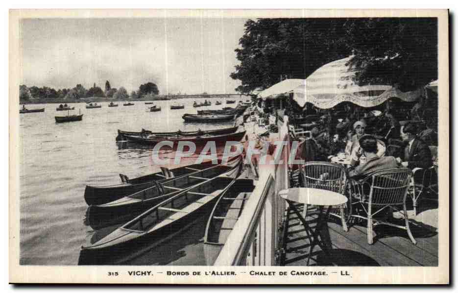Vichy CPA Bords de l'allier Chalet de canotage