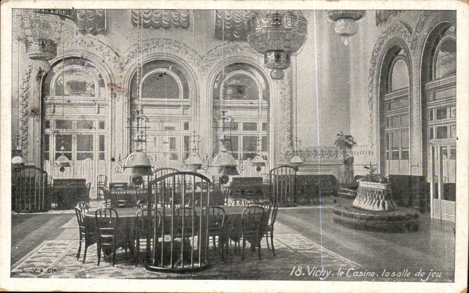 Vichy CPA Le casino La salle de jeu