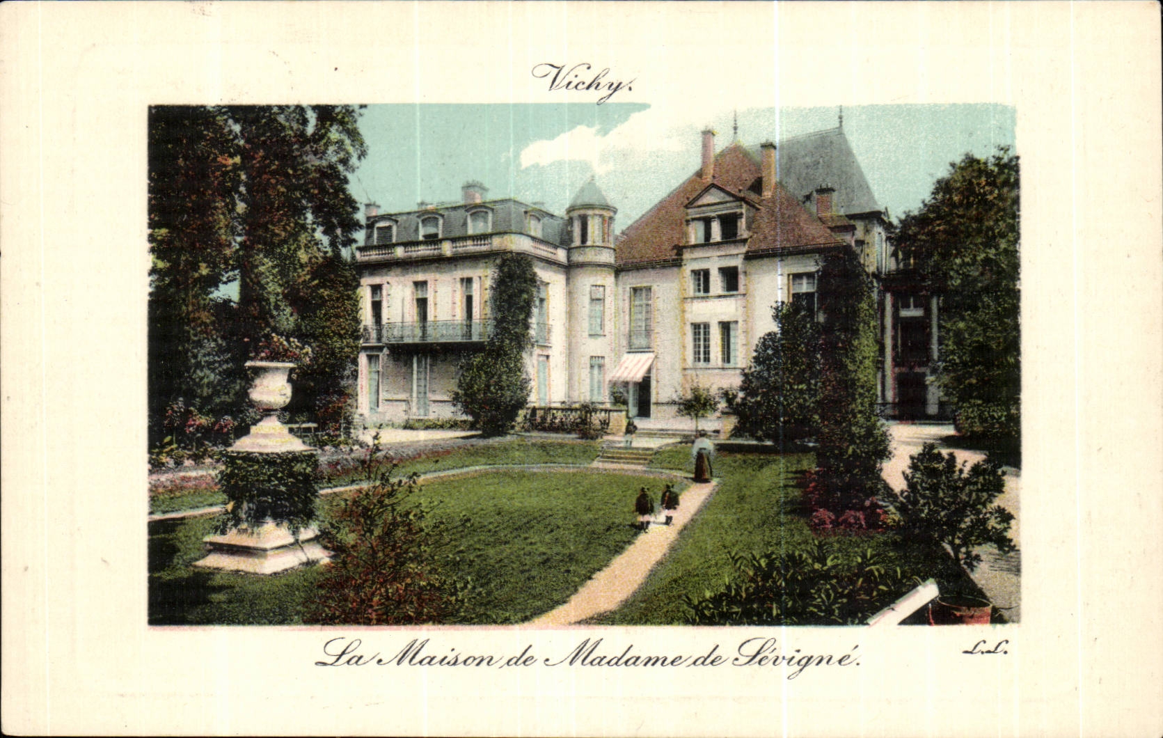 Vichy CPA La maison de Madame de Sevigne