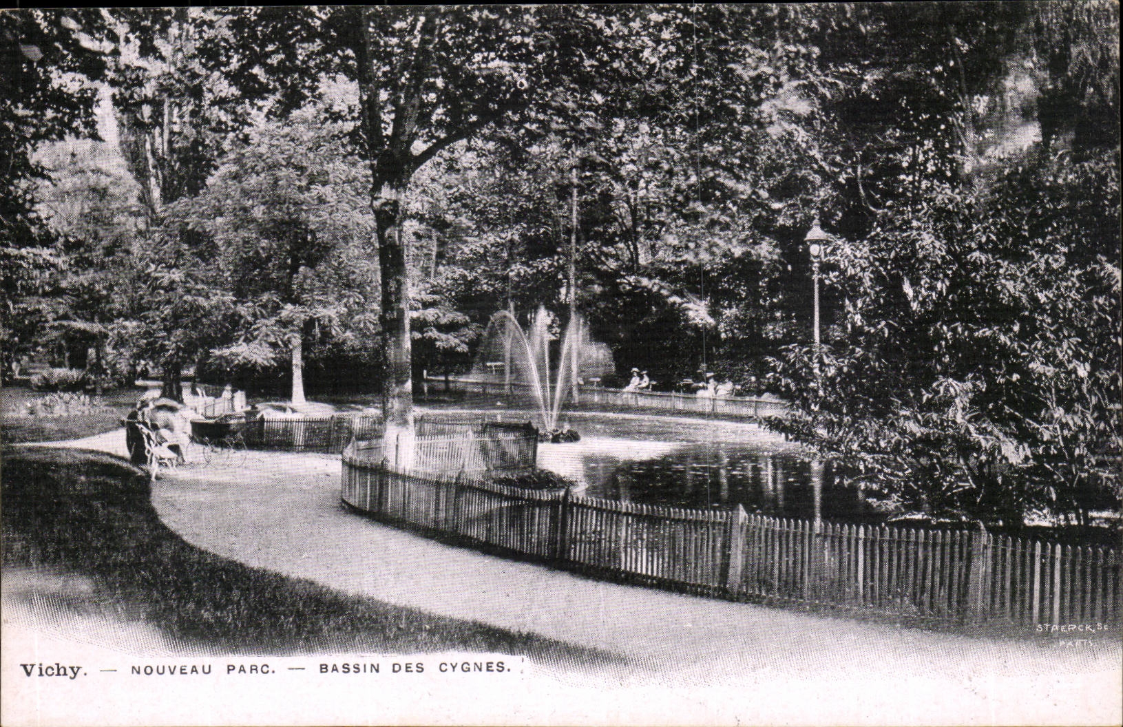 Vichy CPA Nouveau parc Bassin des cygnes