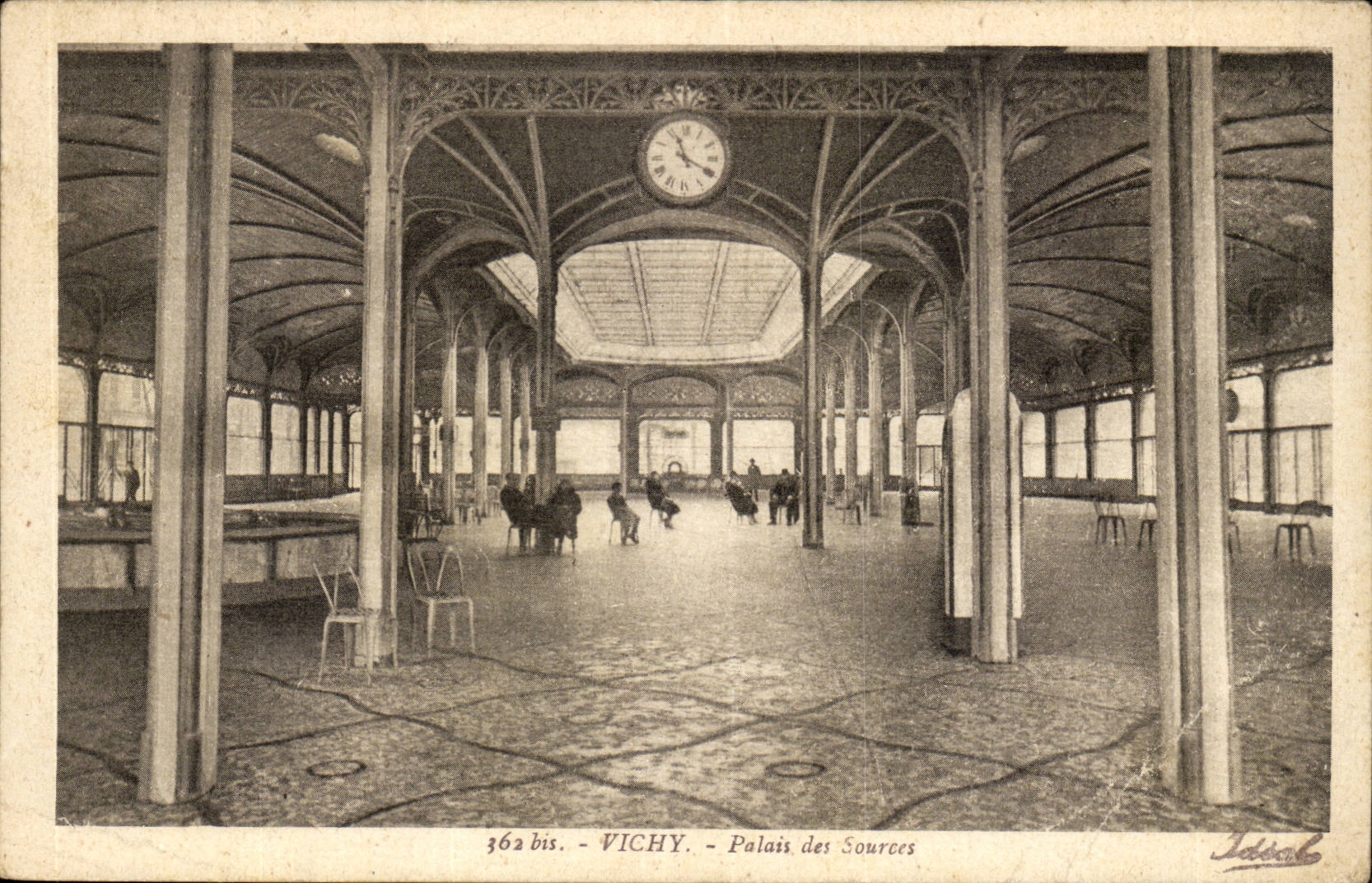 Vichy CPA Palais des sources