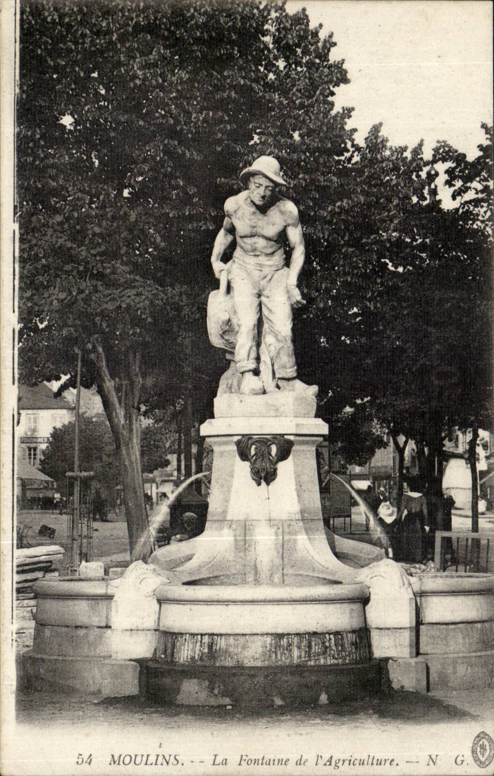 Moulins CPA La fontaine de l'agriculture
