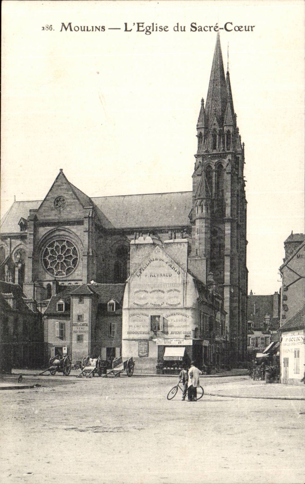 Moulins CPA Eglise du Sacre Coeur