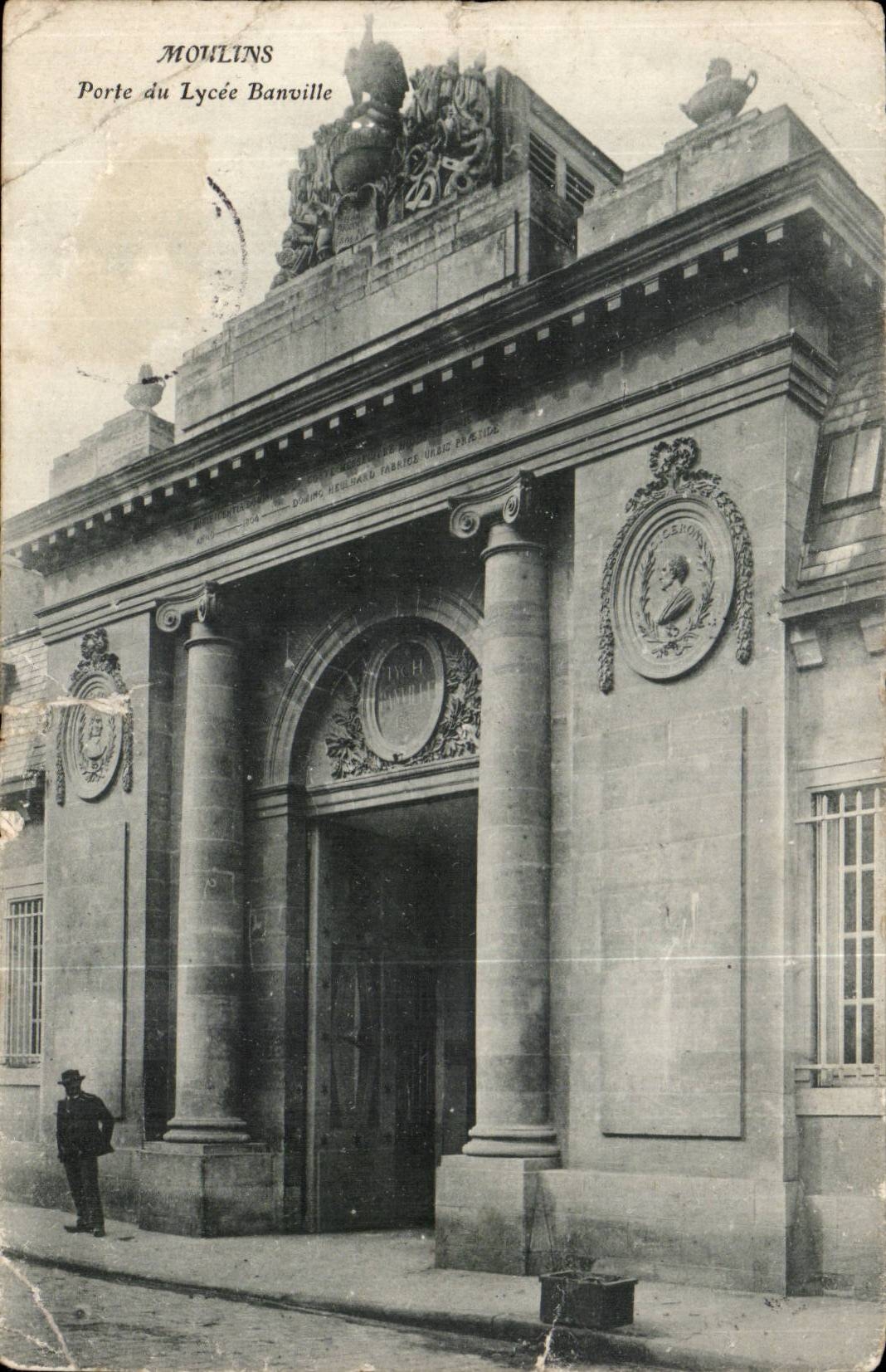 Moulins CPA porte du lycee Banville