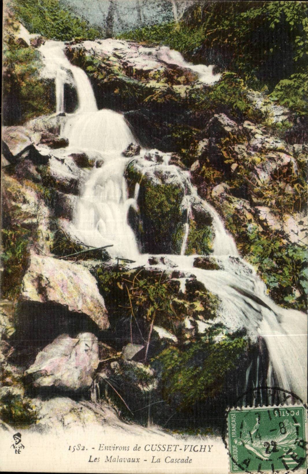 Environs de Cusset-Vichy CPA Les Malavaux La cascade