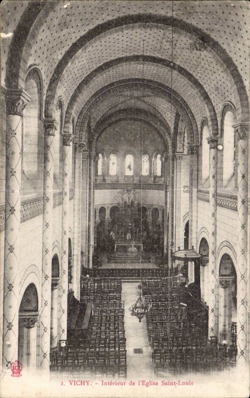 Vichy CPA Interieur de l'eglise Saint Louis