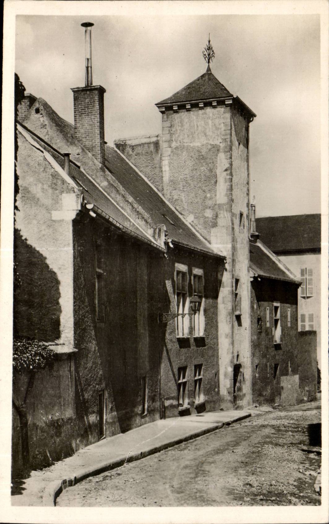 Vichy CPA La maison du bailliage 16eme