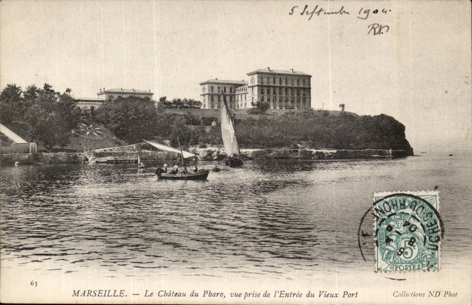Marseille - Le Chateau du Pharo vue prise de l'Entree du Vieux Port - CPA 