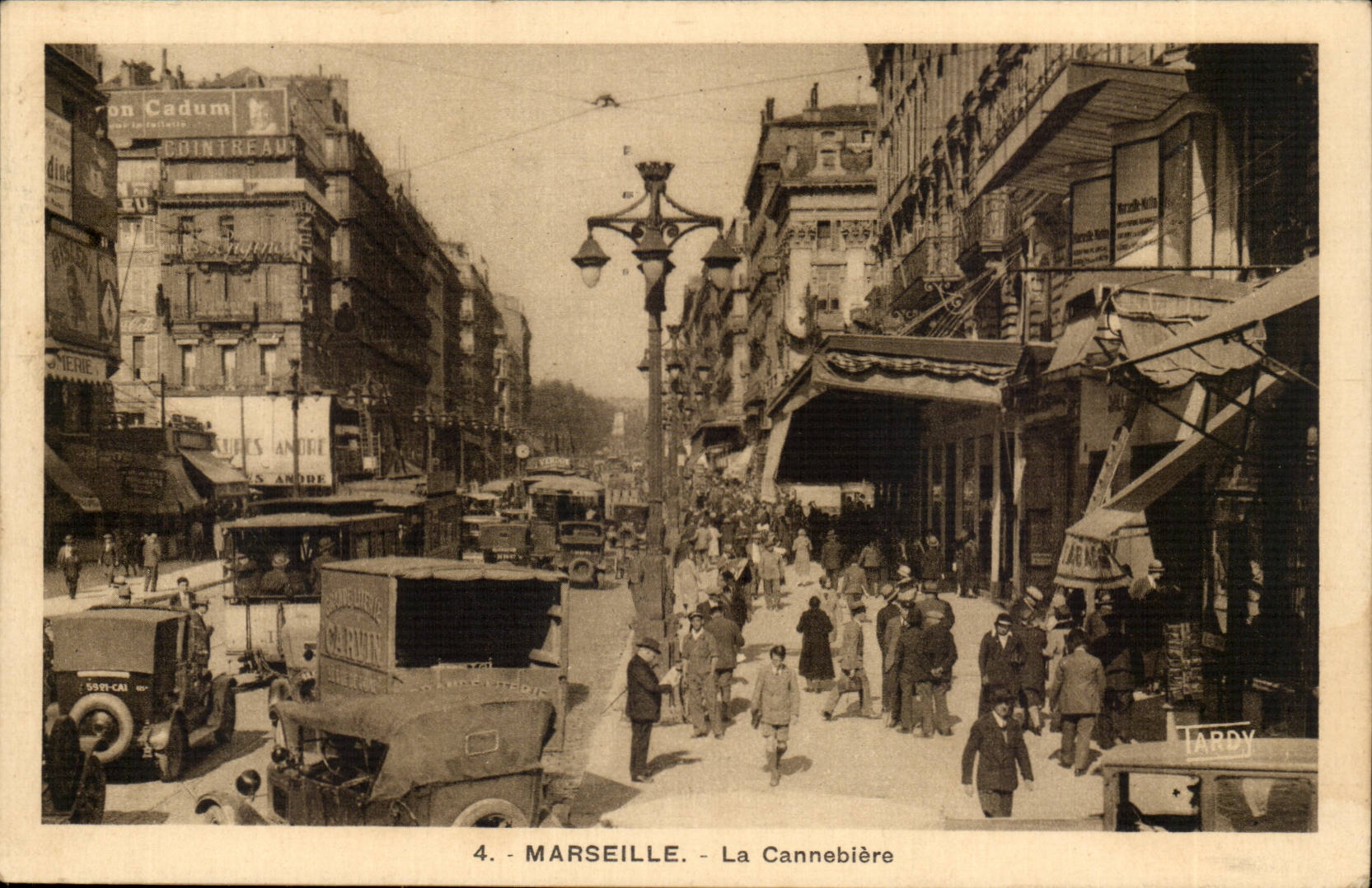 Marseille - La Cannebiere - automobile - cadum - Cointreau - CPA 