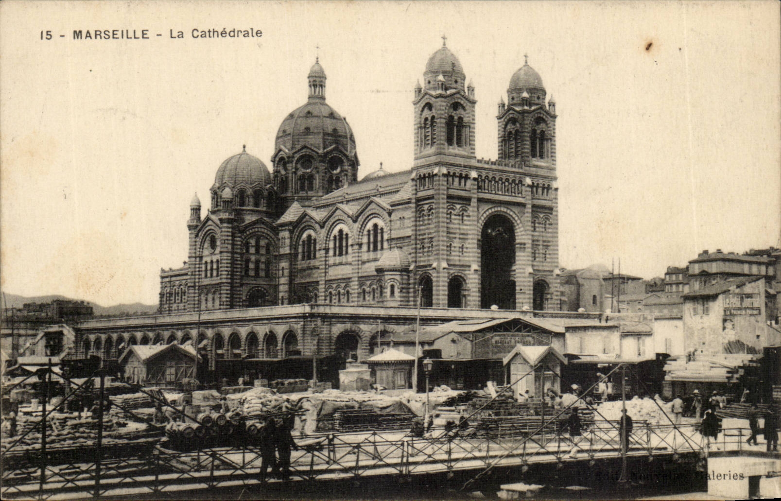 Marseille - la Cathedrale - CPA 