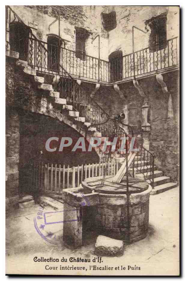 Marseille - Collection de Chateau d'If - Cour Interieure l'Escalier et le Puits - CPA 