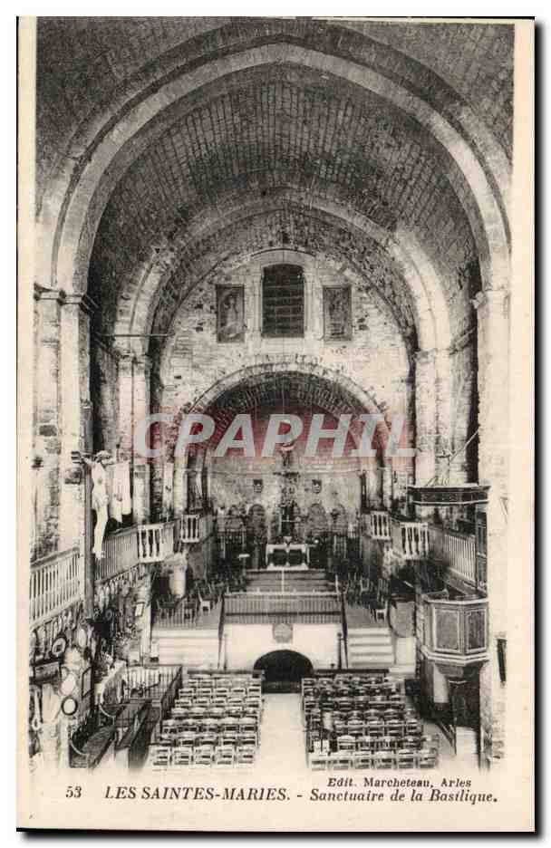 Les Saintes Maries - sanctuaire de la Basilique - CPA 