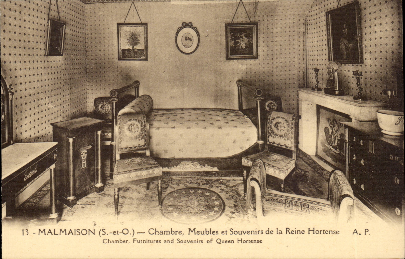 Malmaison - Napoleon - Chambre Meubles et Souvenirs de la Reine Hortense - CPA 