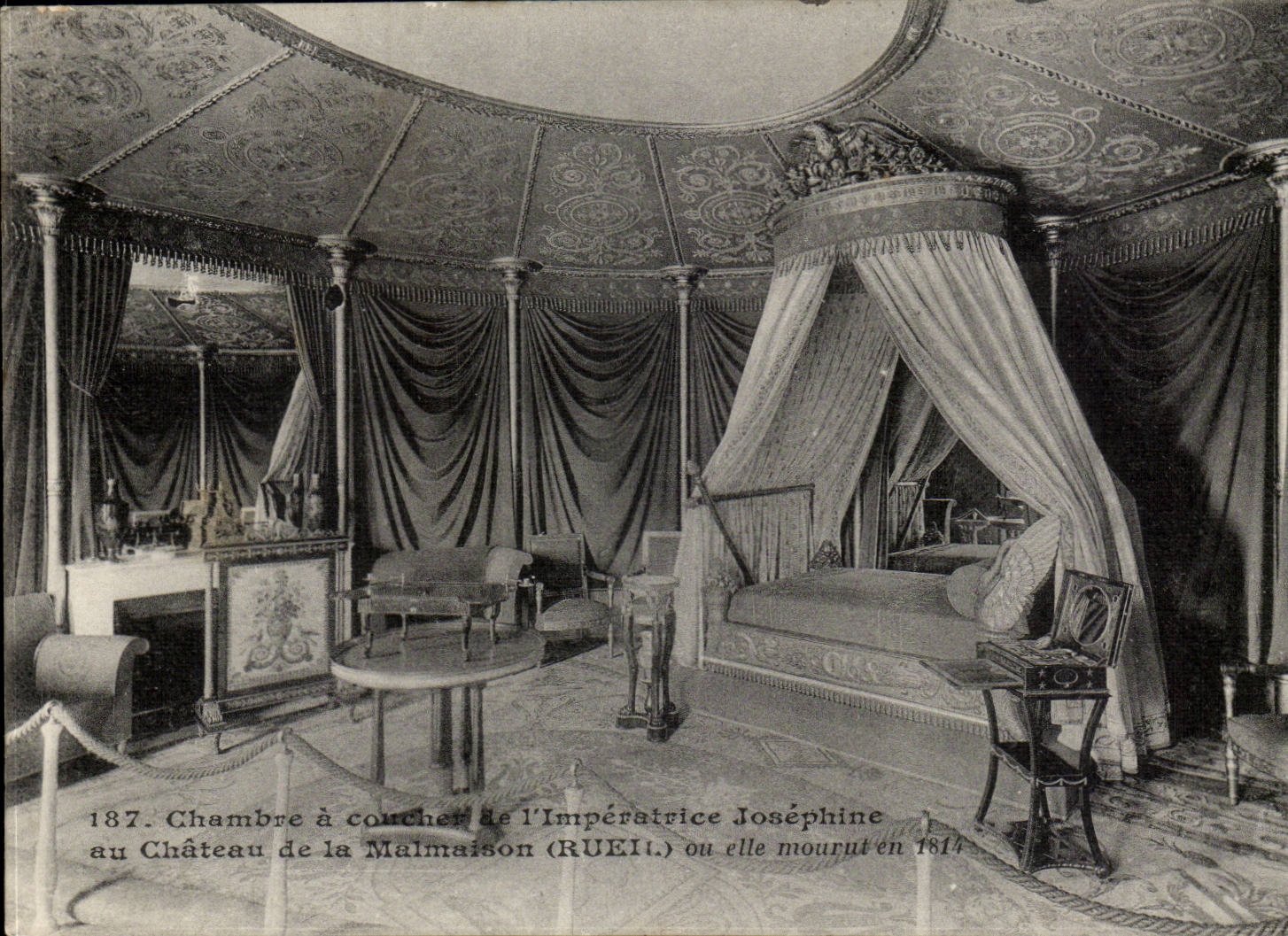Malmaison - Napoleon - Chambre a Coucher de l'imperatrice Josephine - CPA 