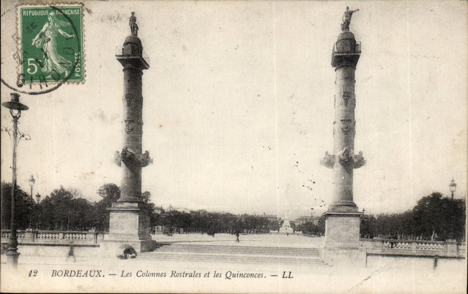 Bordeaux - Les Colonnes Rostrales Place des Quinconces - CPA 