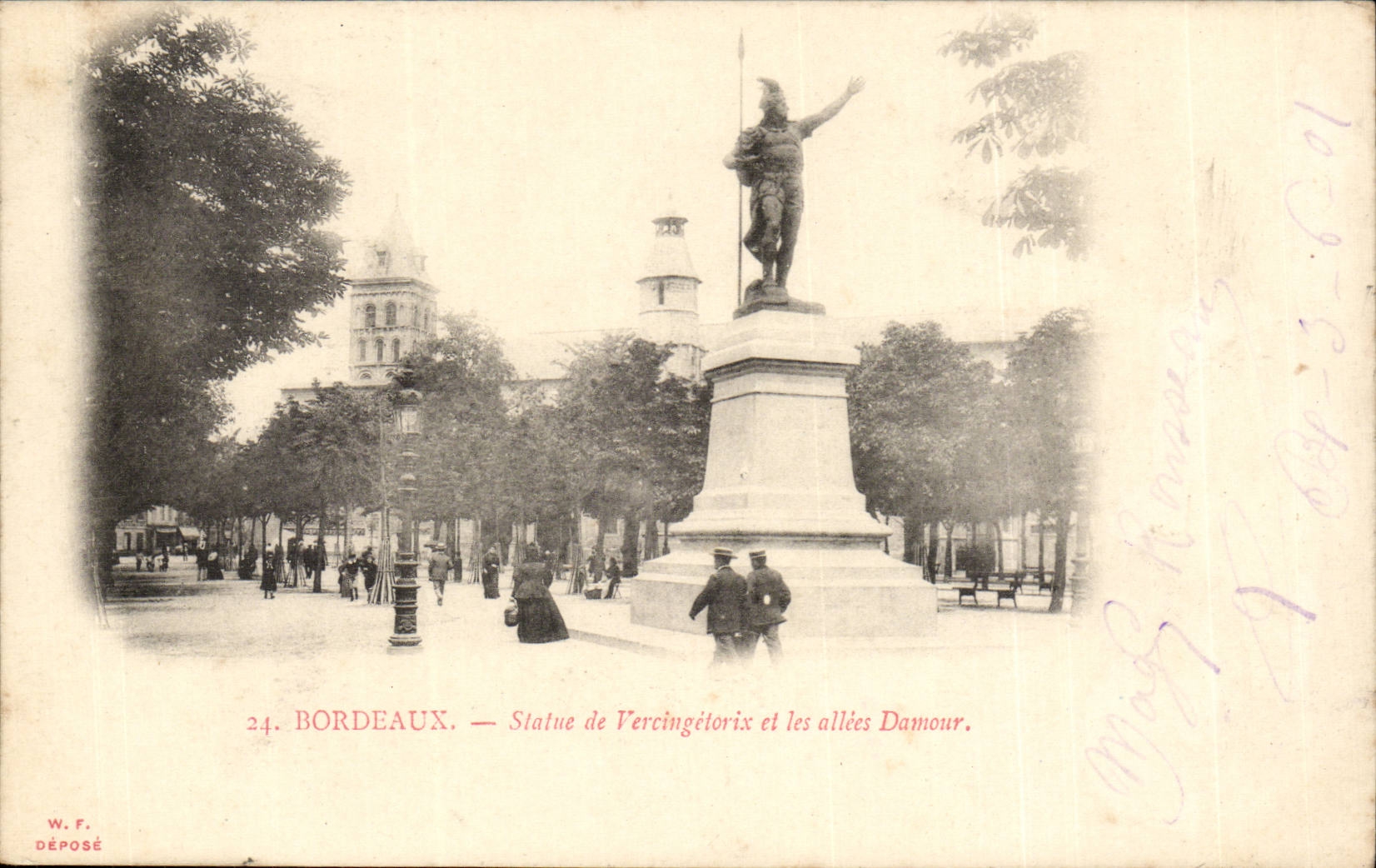 Bordeaux - Statue de Vercingelorix et les Allees Domour - CPA 