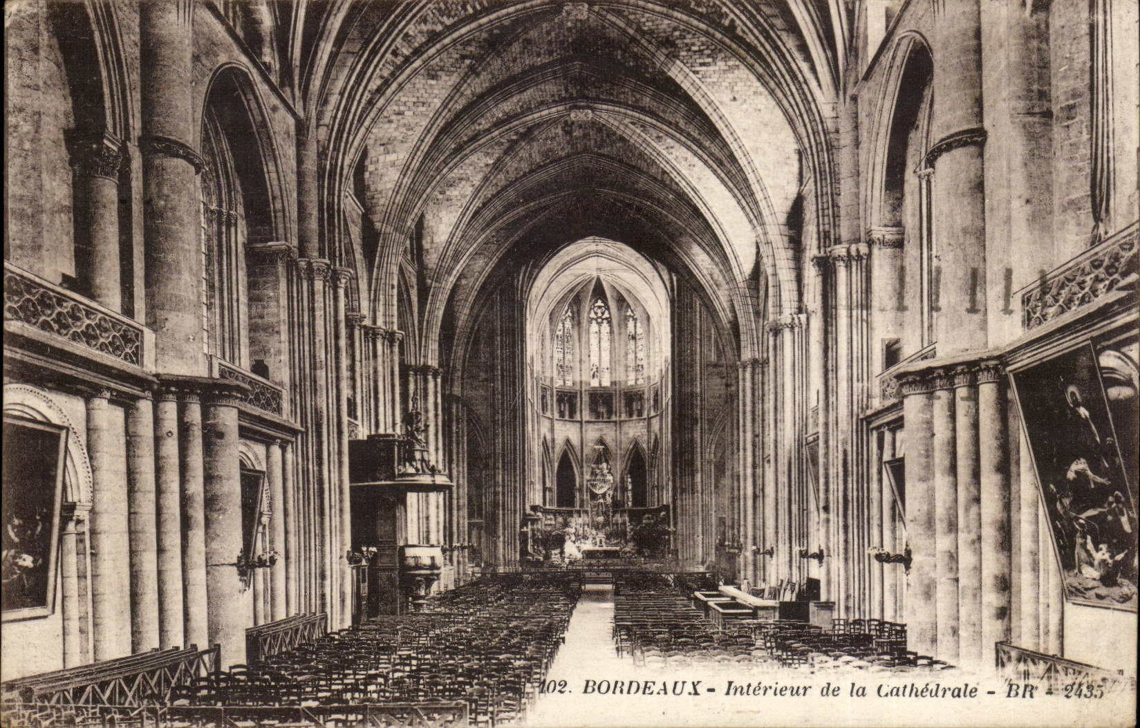 Bordeaux - Interieur de la Cathedrale - CPA 