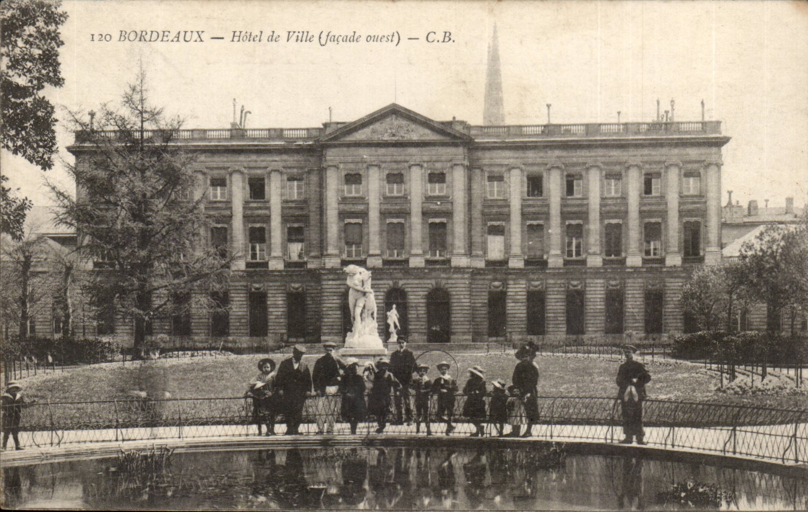 Bordeaux - Hotel de Ville facade ouest- CPA 