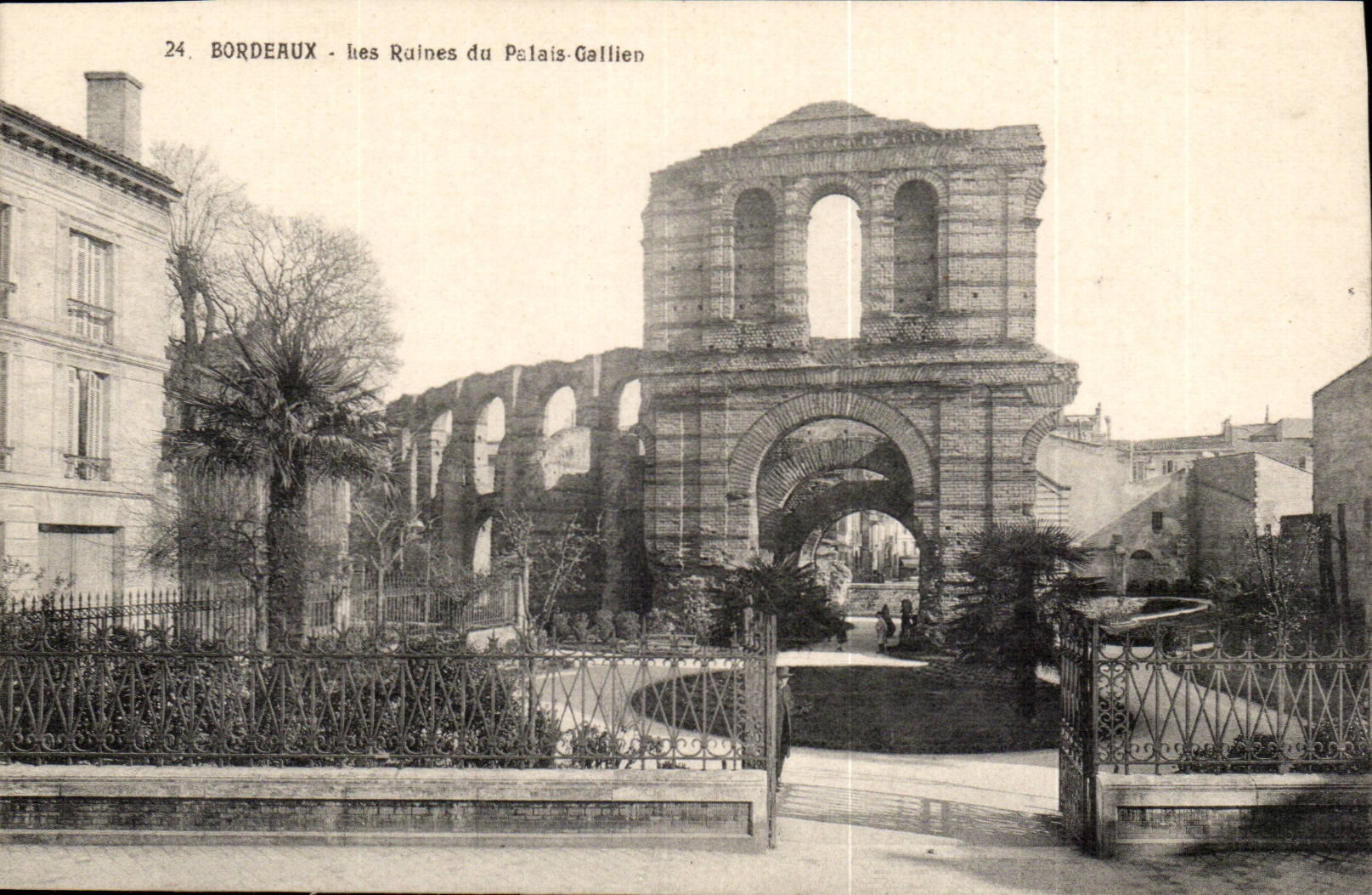 Bordeaux - Les Ruines du Palais Gaileo- CPA 