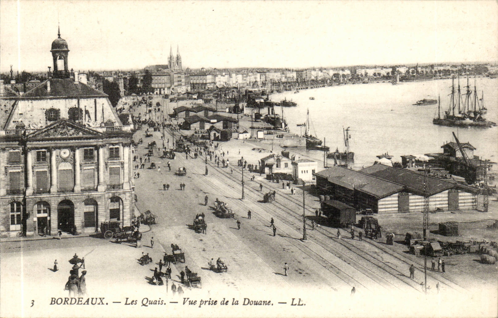 Bordeaux — Les Quais — Vue prise de la Douane — LL.